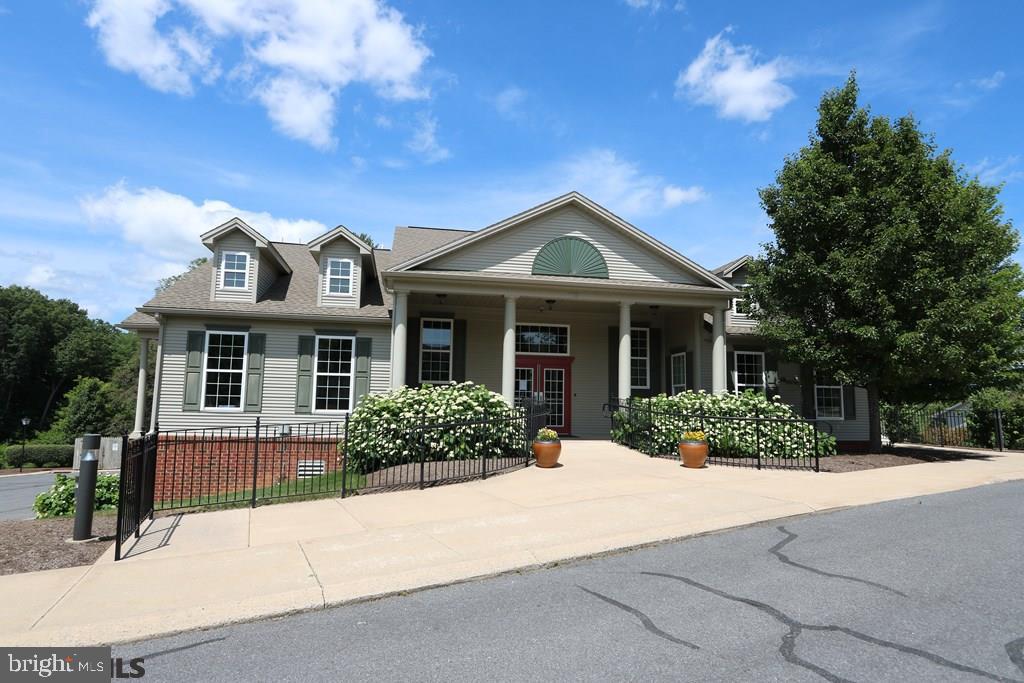 VILLAGE AT PENN STATE - HOMECOMING RIDGE I - Residential
