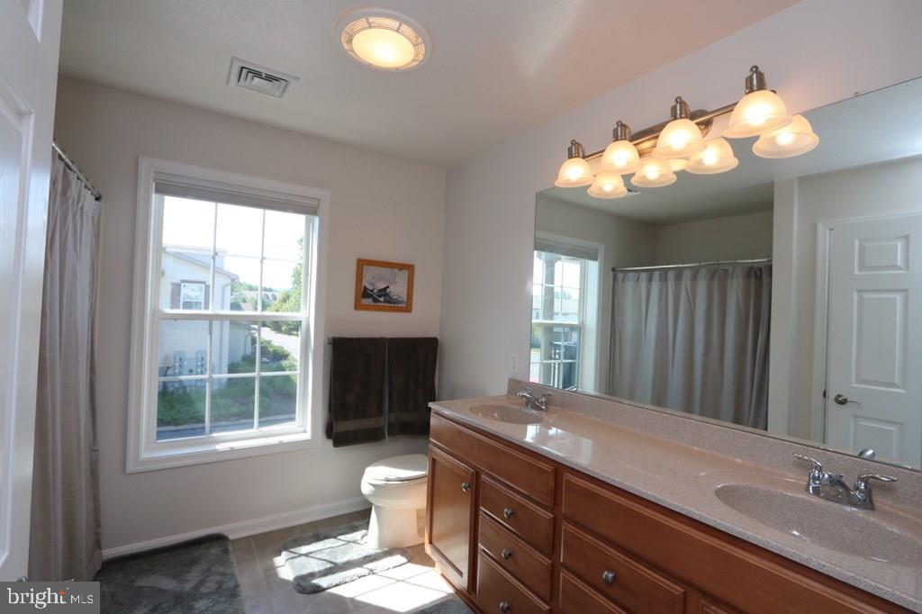 VILLAGE AT PENN STATE - HOMECOMING RIDGE I - Residential