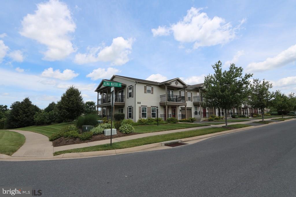 VILLAGE AT PENN STATE - HOMECOMING RIDGE I - Residential