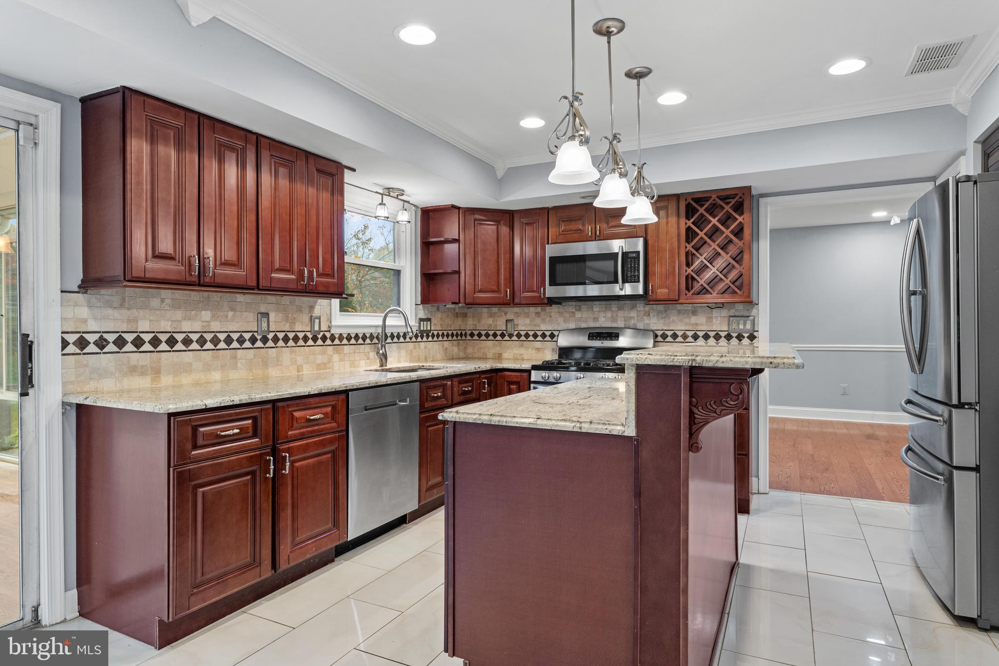 CARDINAL VIEW - Residential Lease