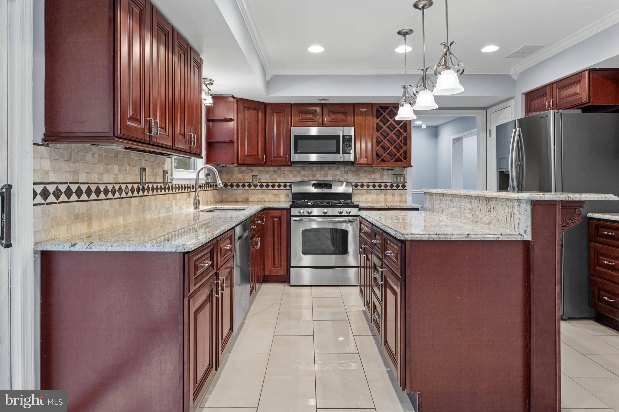 CARDINAL VIEW - Residential Lease