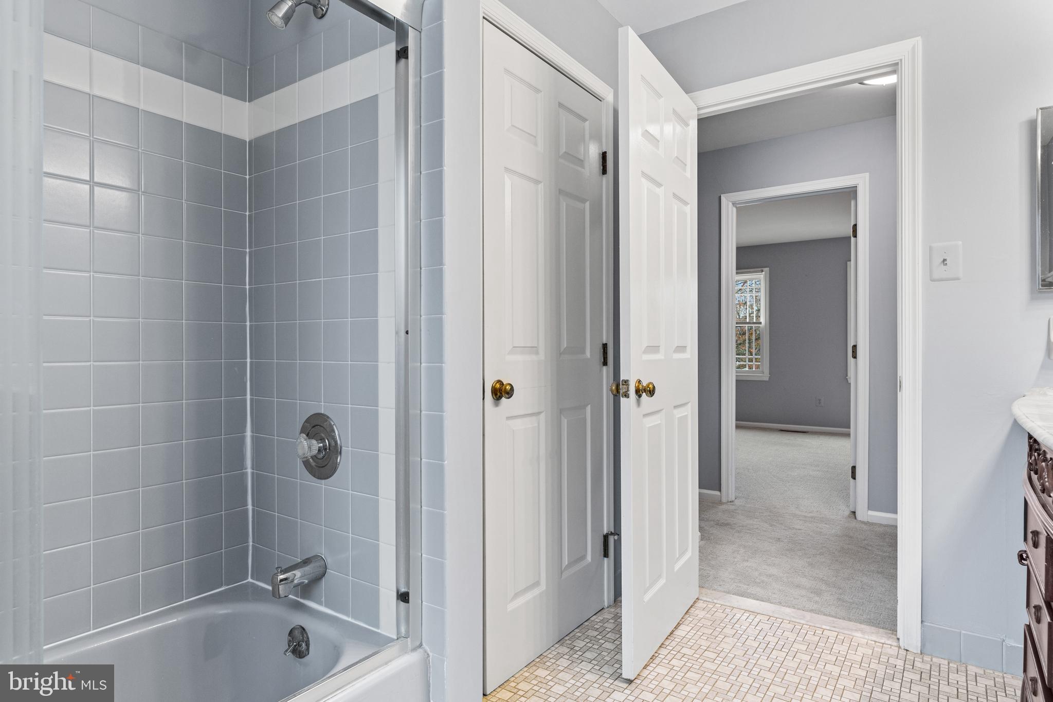 CARDINAL VIEW - Residential Lease