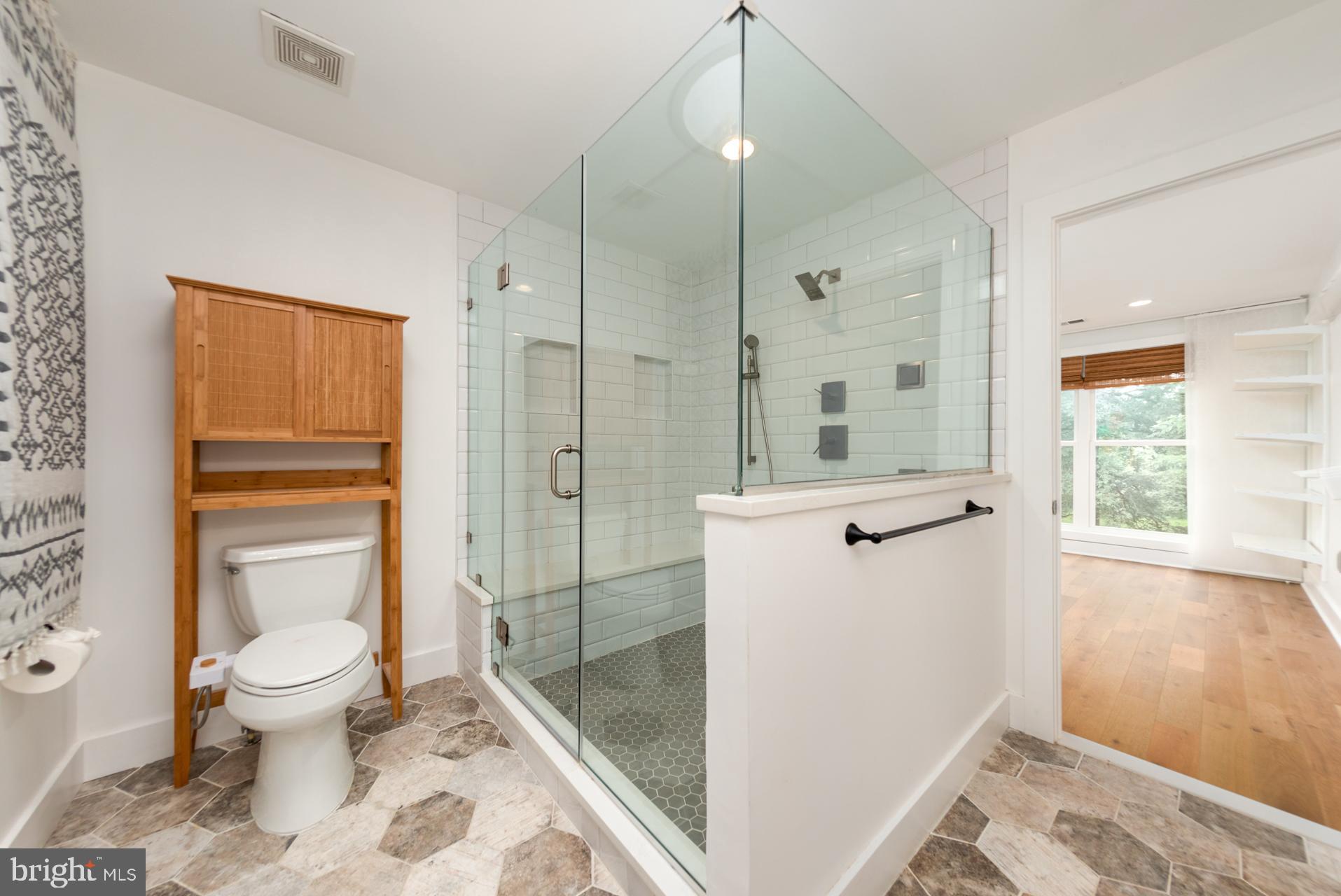 CHERRYDALE - Residential Lease