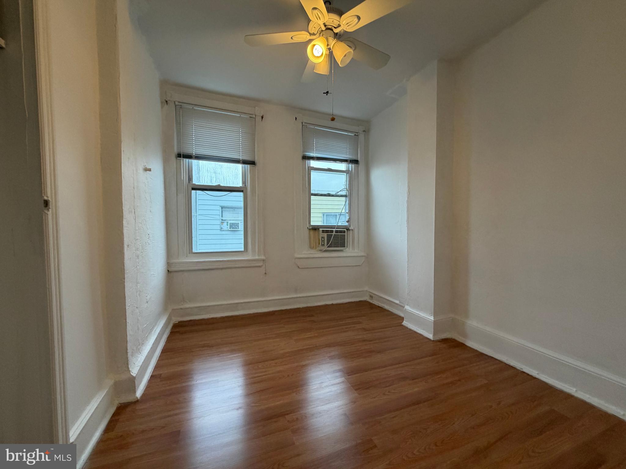 PHILADELPHIA (SOUTH) - Residential