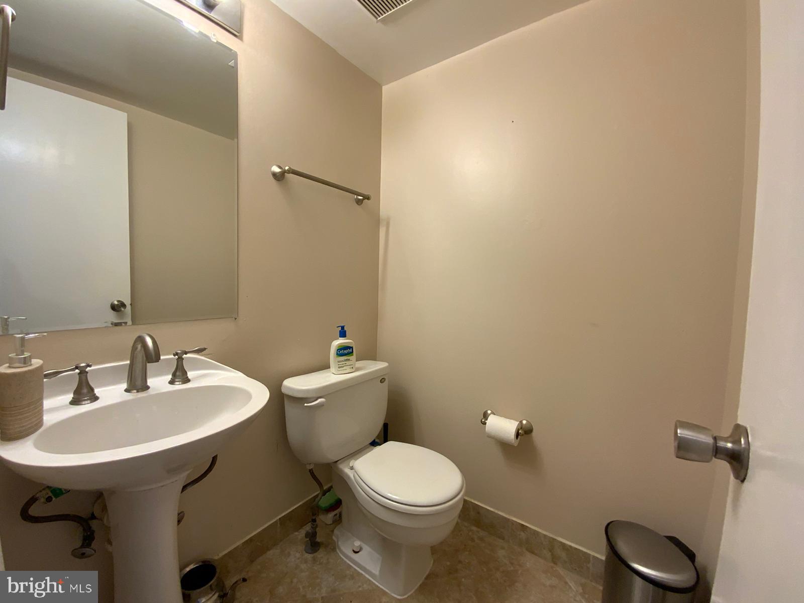 POTOMAC FAIRWAYS - Residential