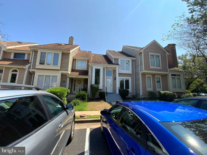 Came back with new upgrades, Elegant Exterior and Formal Interior, 3 level, LARGE TH, in town of Herndon. 5BR's, 3 1/2 BA, 2 refinished decks, fenced yard, New Carpet, refinished hardwood floors & ceramic on main level, FP, 4 ceiling fans, jacuzzi, skylite, walkout fin bsmt with full bath and 2 Rooms, Newer washer/dryer, vaulted ceilings!!Recent updated Kitchen, Stainless steel appliances, recently painted. Huge deck to enjoy grilling on and quiet evenings enjoying the treelined view. 2 assigned parking spaces in front of the house and many on street,  Walk to all town events on bike path, to parks, golf & comm ctr,  "This home ready for you to just move in..."