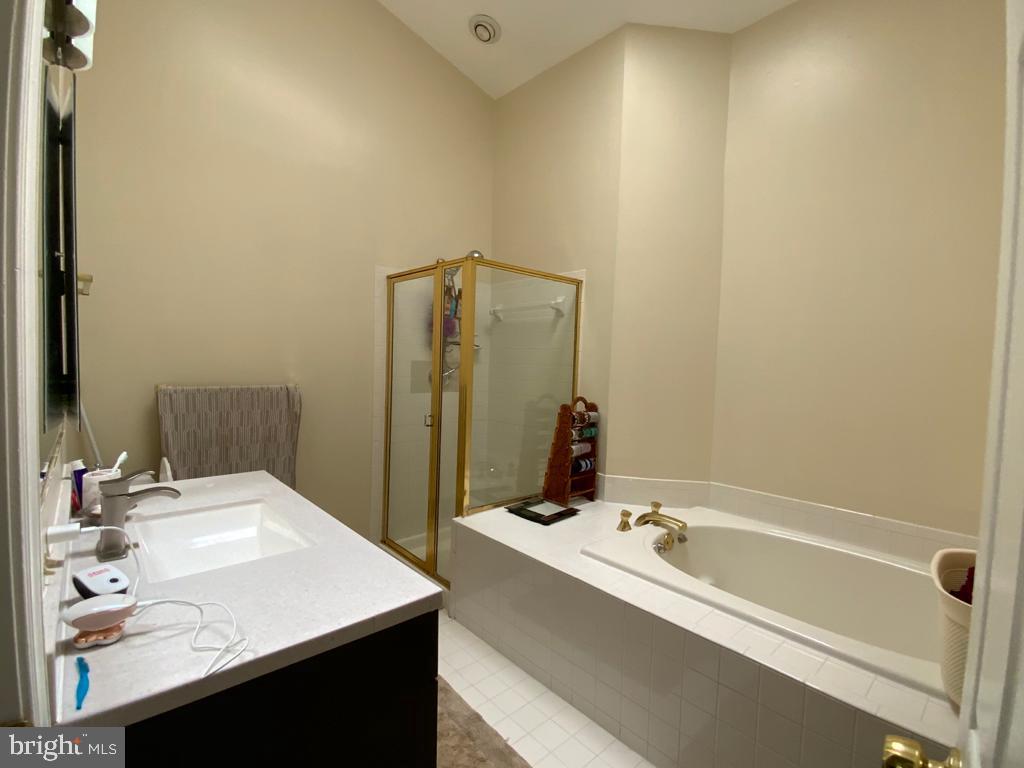 POTOMAC FAIRWAYS - Residential