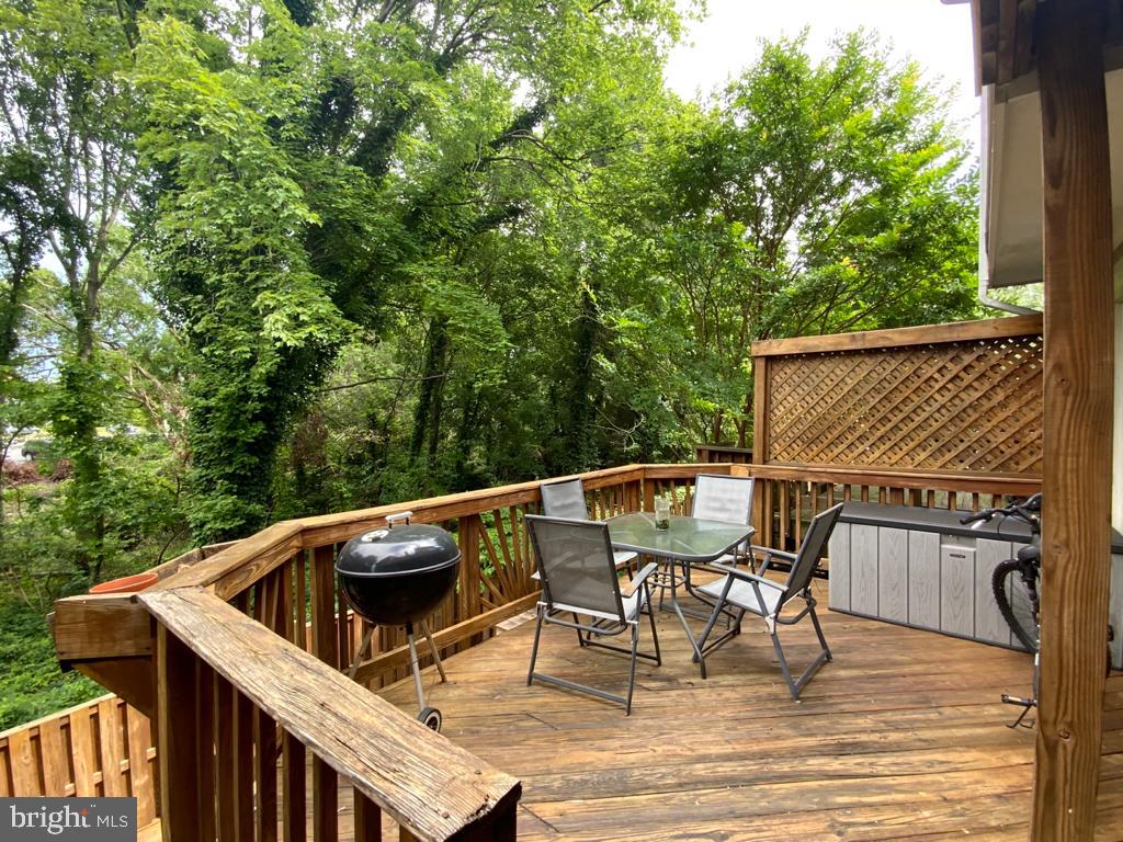 POTOMAC FAIRWAYS - Residential