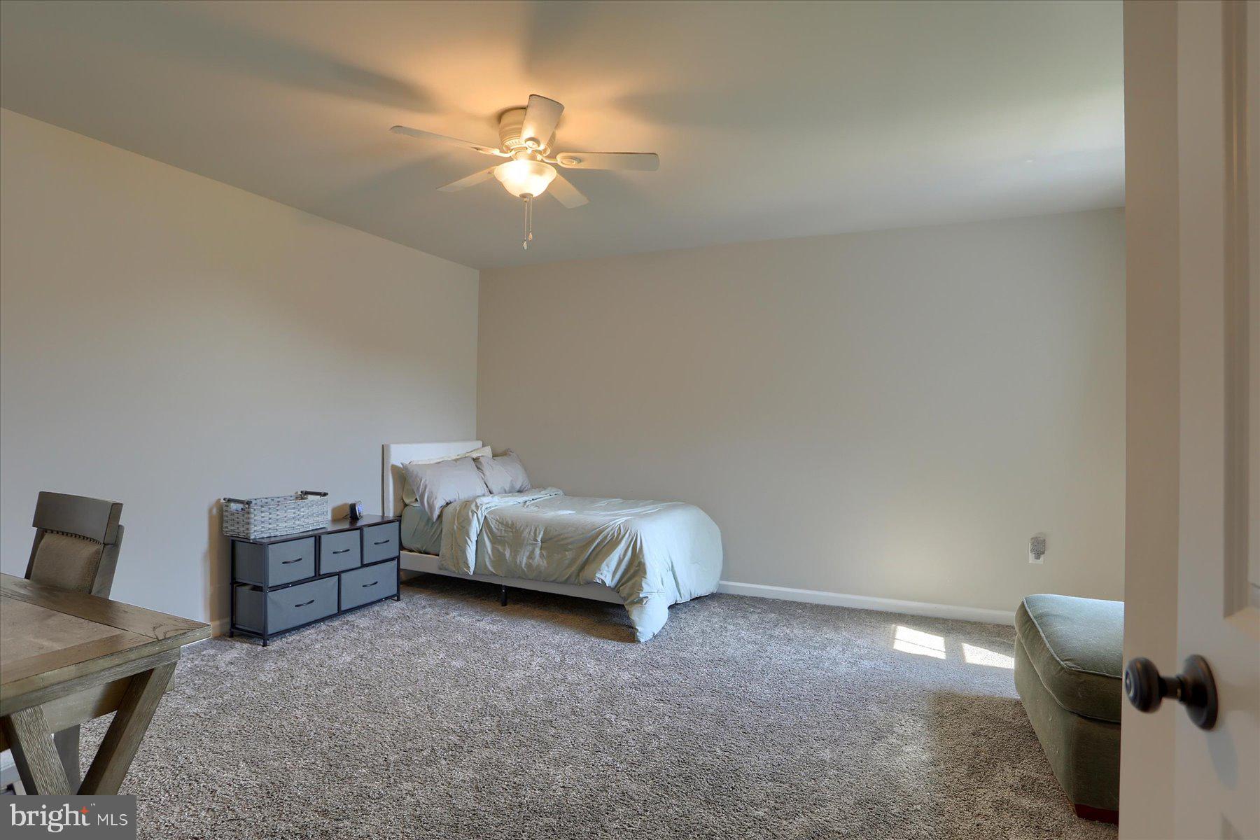 ORCHARD GLEN - Residential