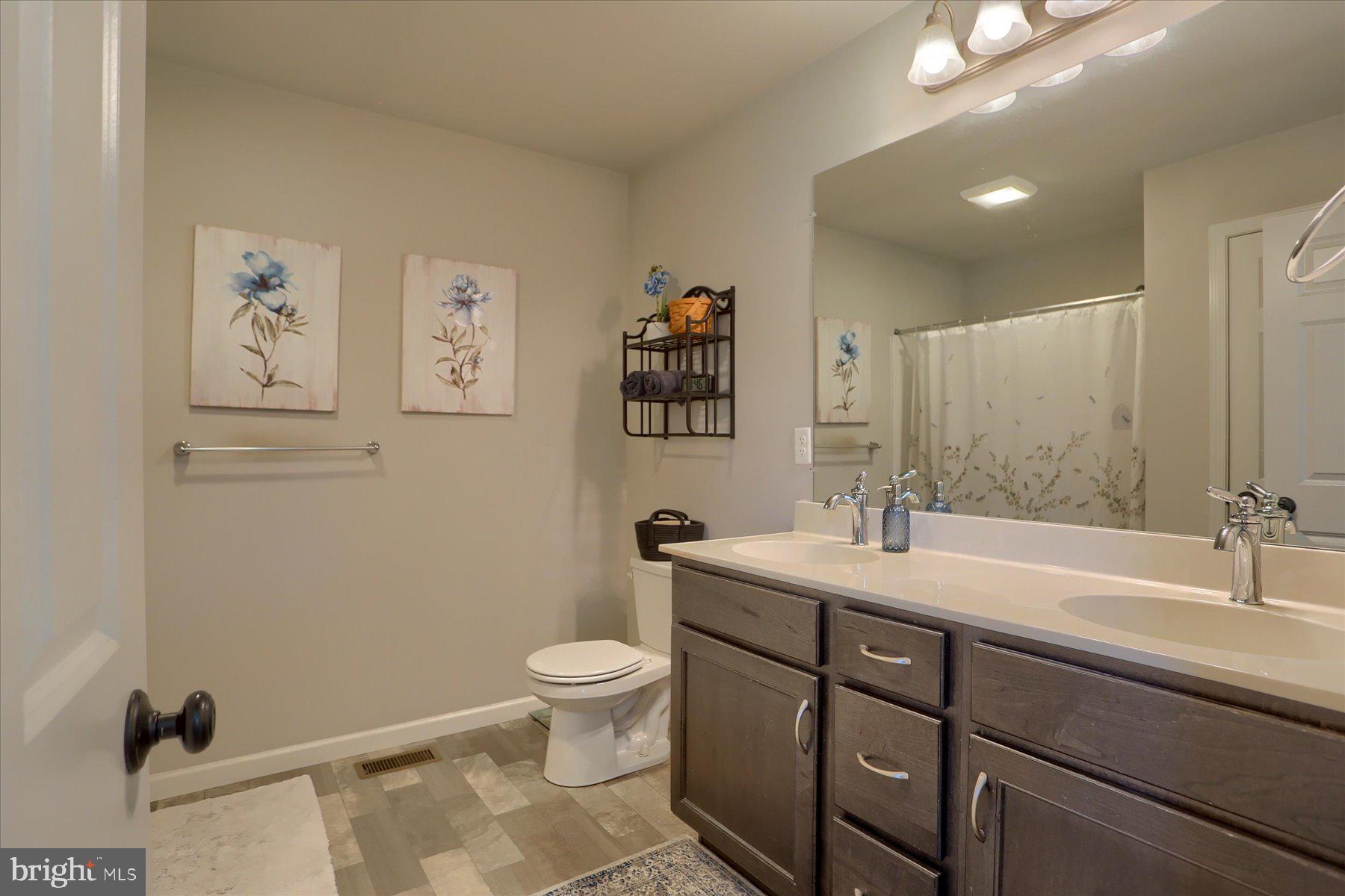 ORCHARD GLEN - Residential