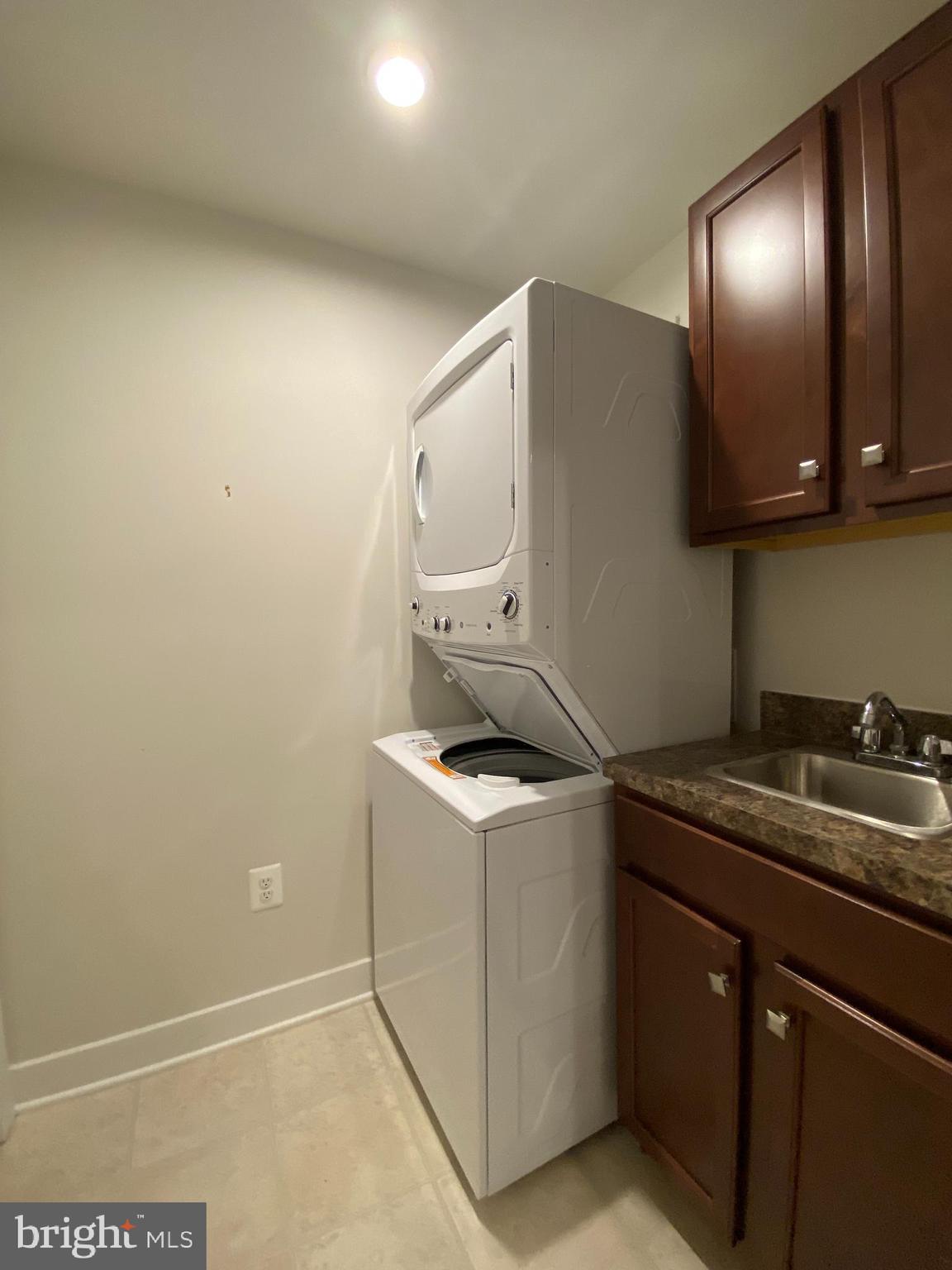 LINTON AT BALLENGER - Residential Lease