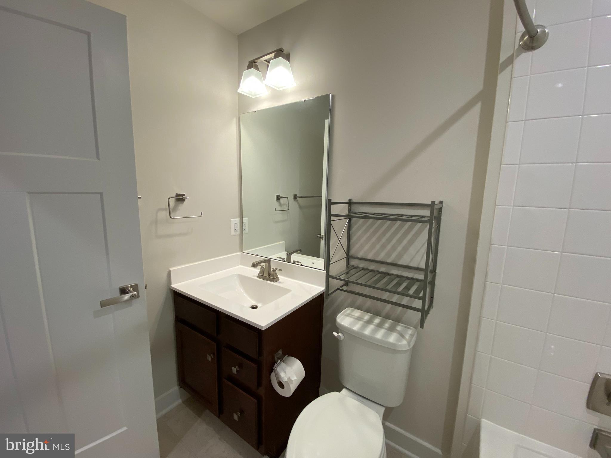 LINTON AT BALLENGER - Residential Lease