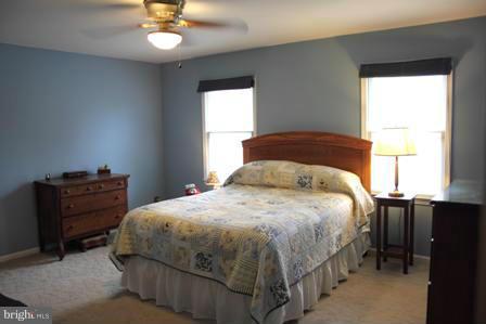 HERITAGE OAKS - Residential