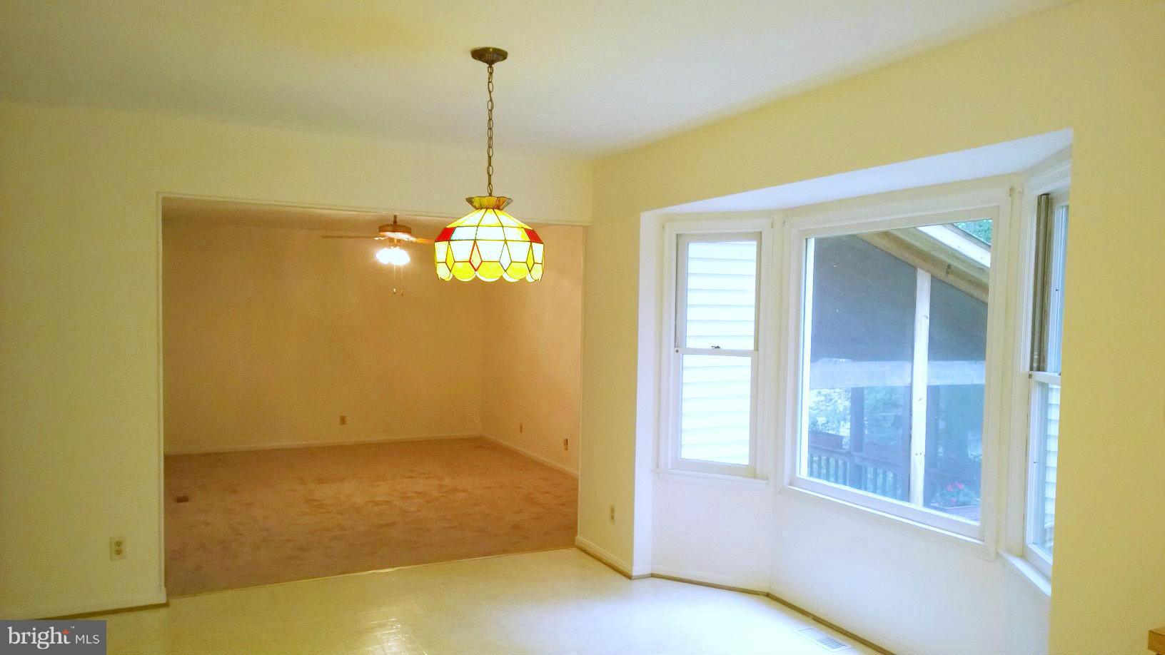 HERITAGE OAKS - Residential