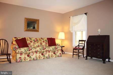 HERITAGE OAKS - Residential