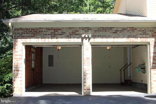 HERITAGE OAKS - Residential