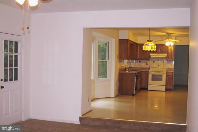 HERITAGE OAKS - Residential