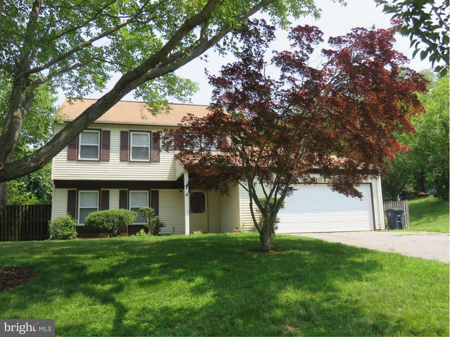 Charming Colonial home with more than enough space! Beautiful big backyard that is fully fenced in... Brand new flooring and paint.  This home is move-in ready.  Two car garage with additional built-in cabinets for storage.  The absolute best thing about this home is there is no HOA!!  Only minutes from the beltway, and a close drive to military bases.  Home Warranty included.