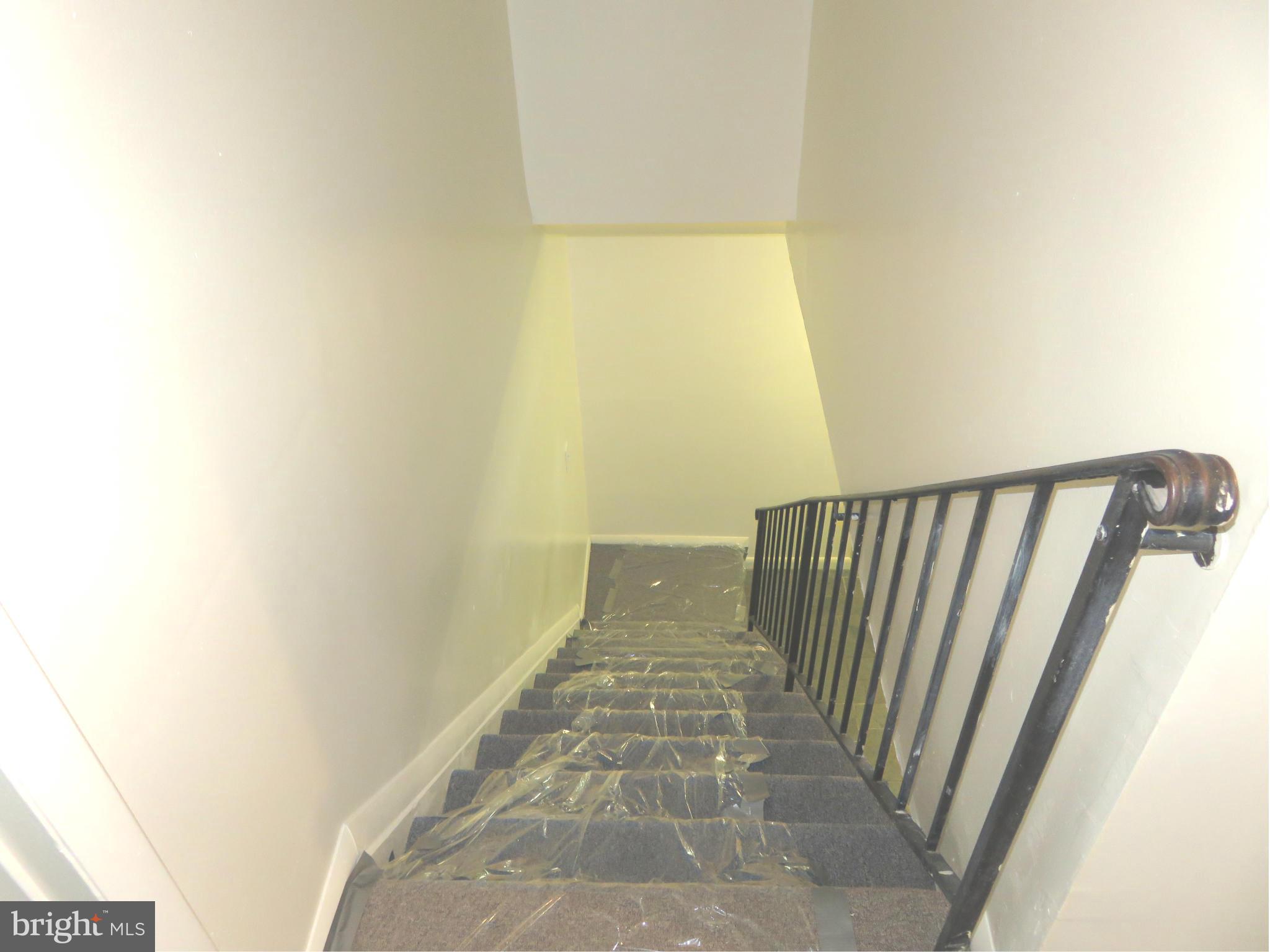 RAMBLING HILLS - Residential