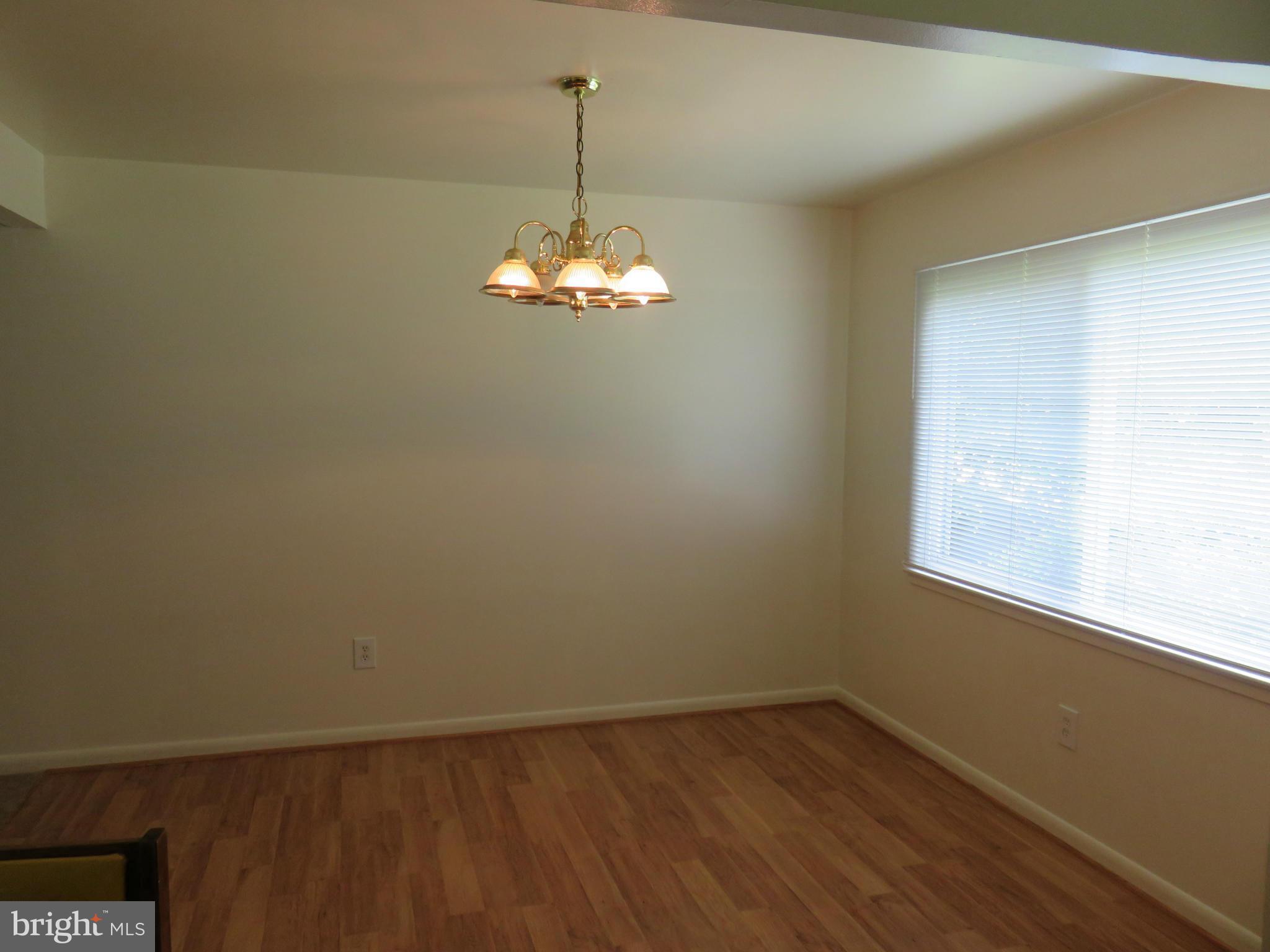 RAMBLING HILLS - Residential