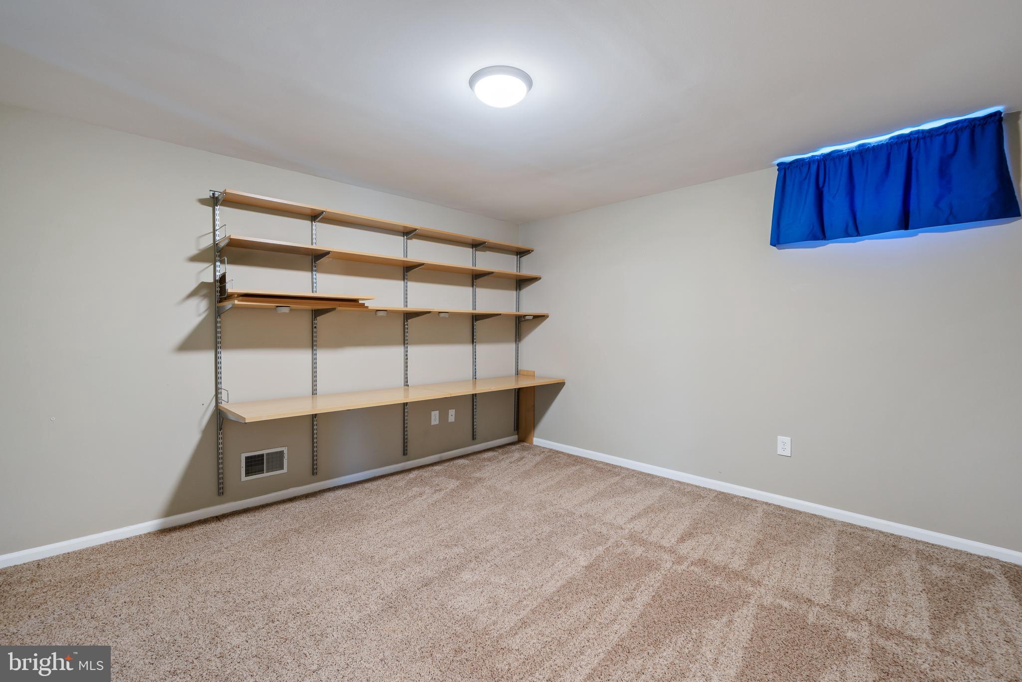 GOLD MINE CROSSING - Residential