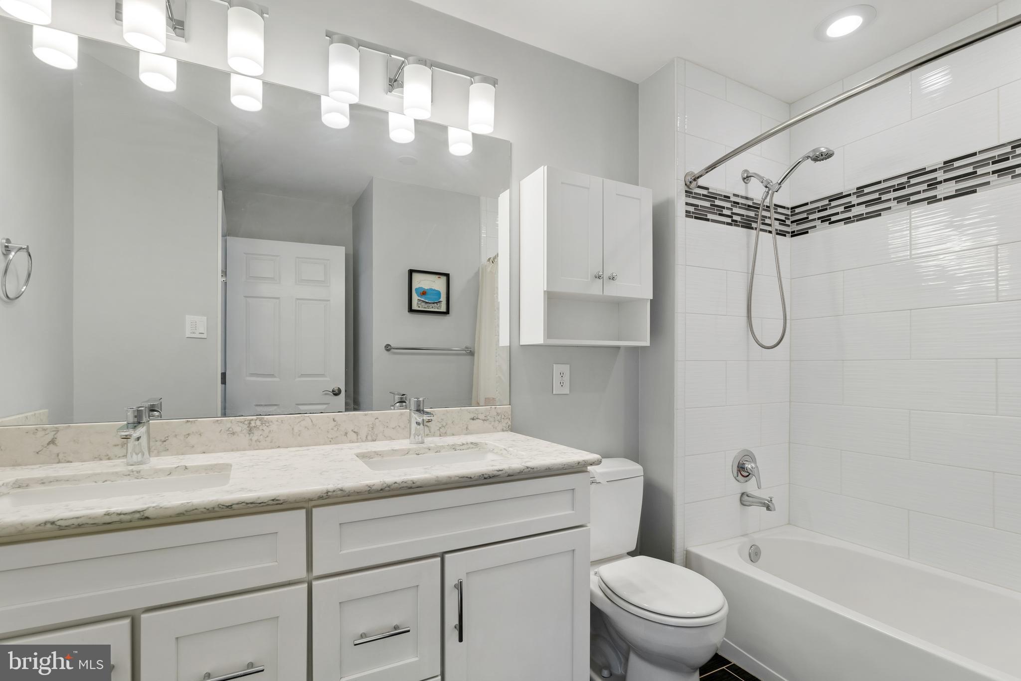 GOLD MINE CROSSING - Residential