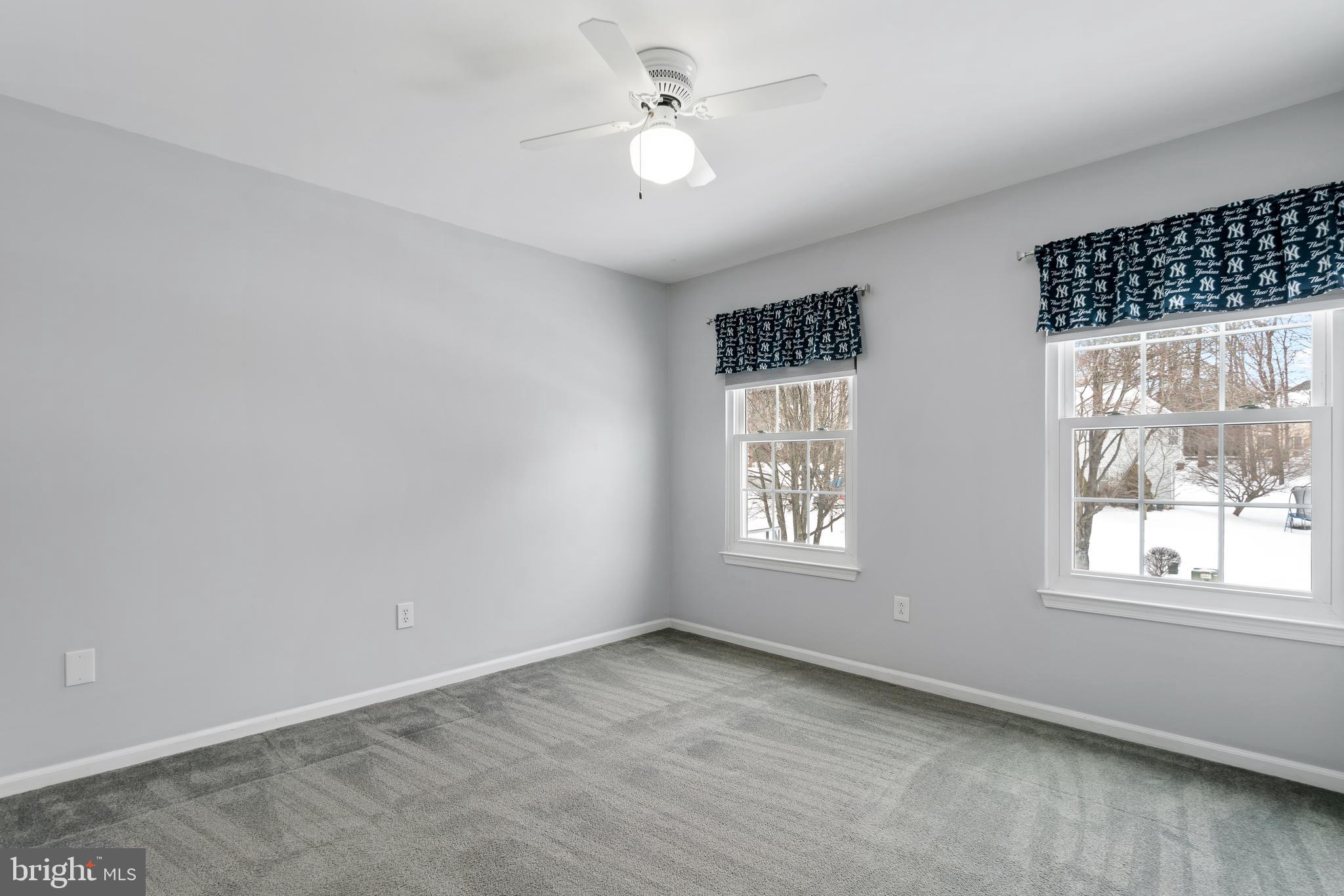 GOLD MINE CROSSING - Residential