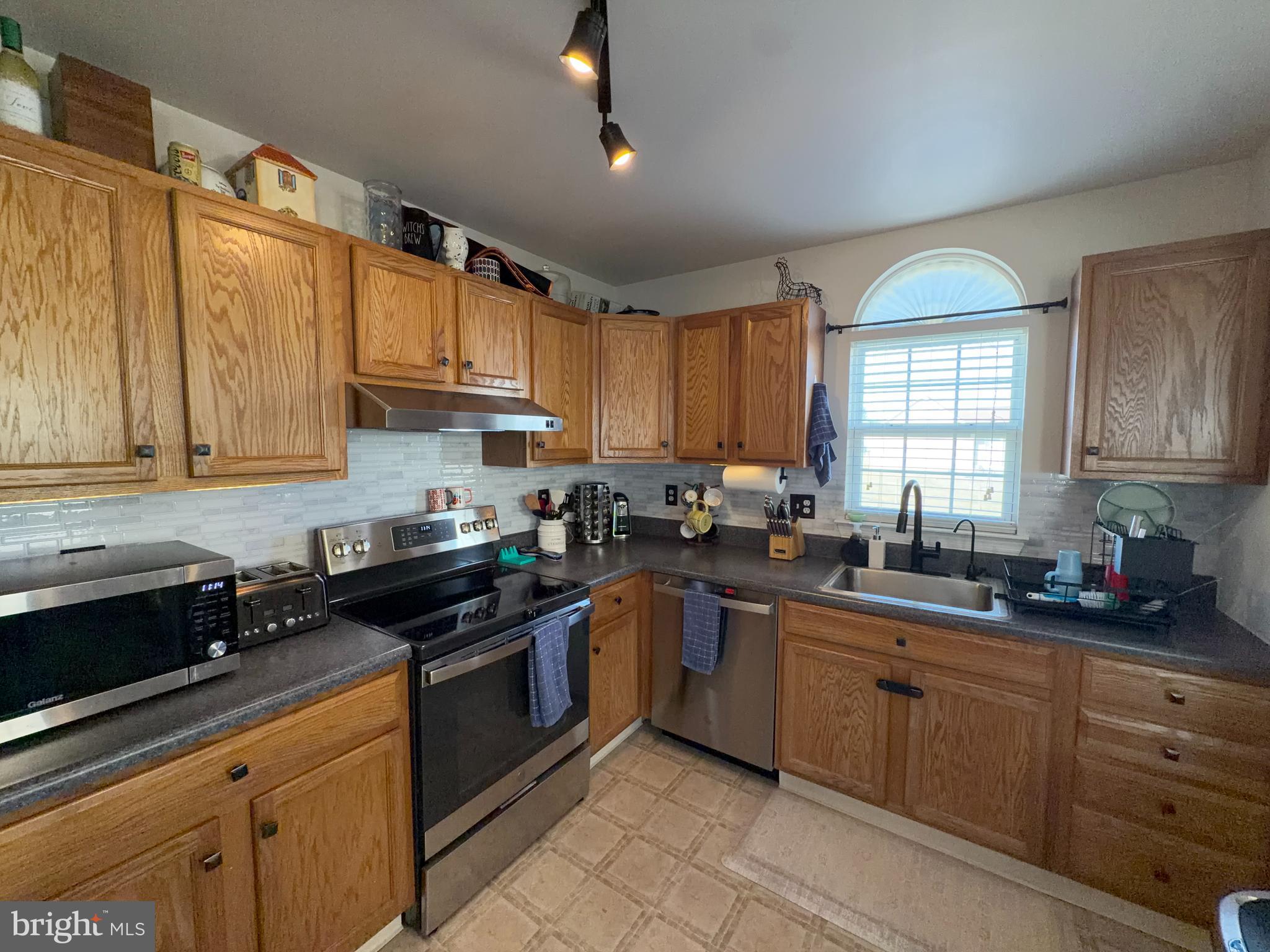 SUNNYSIDE VILLAGE - Residential