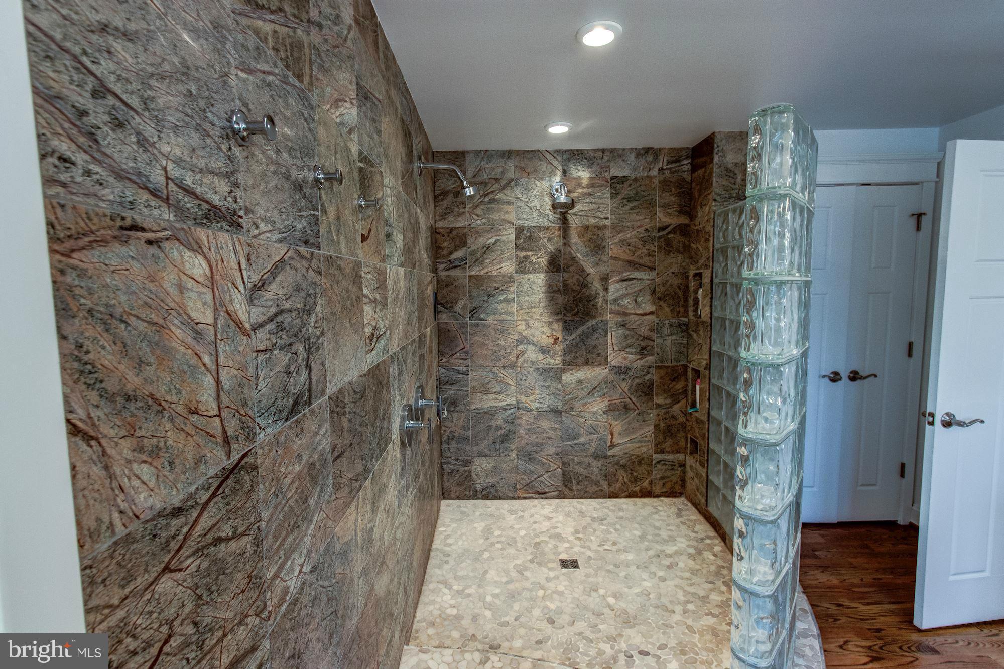 FOX HERITAGE - Residential