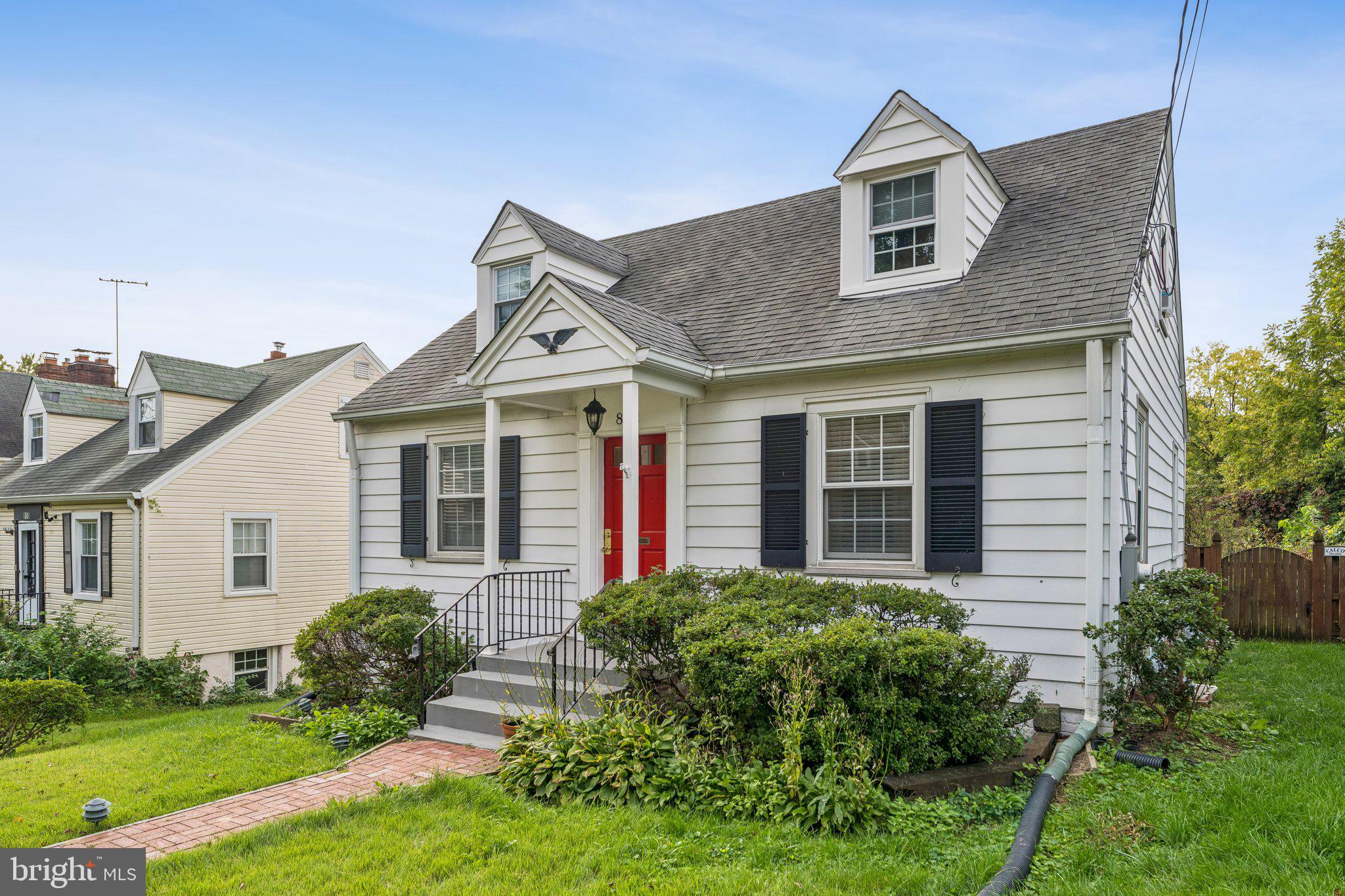 812 FOREST GLEN ROAD