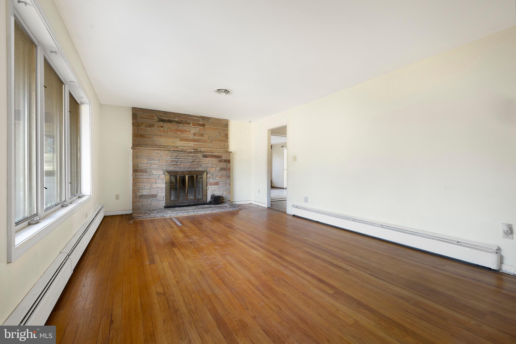 ARUNDEL VIEW - Residential