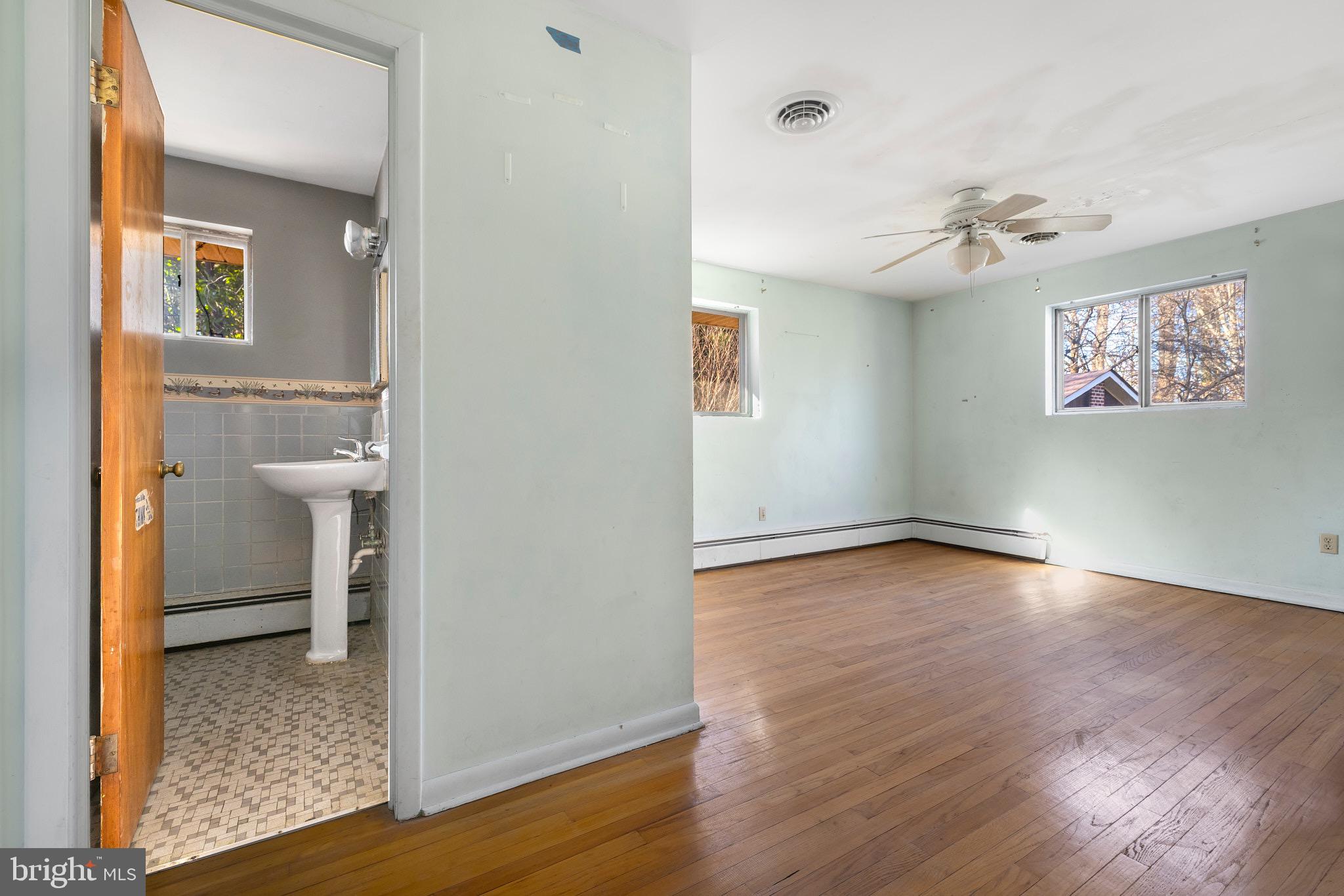 ARUNDEL VIEW - Residential