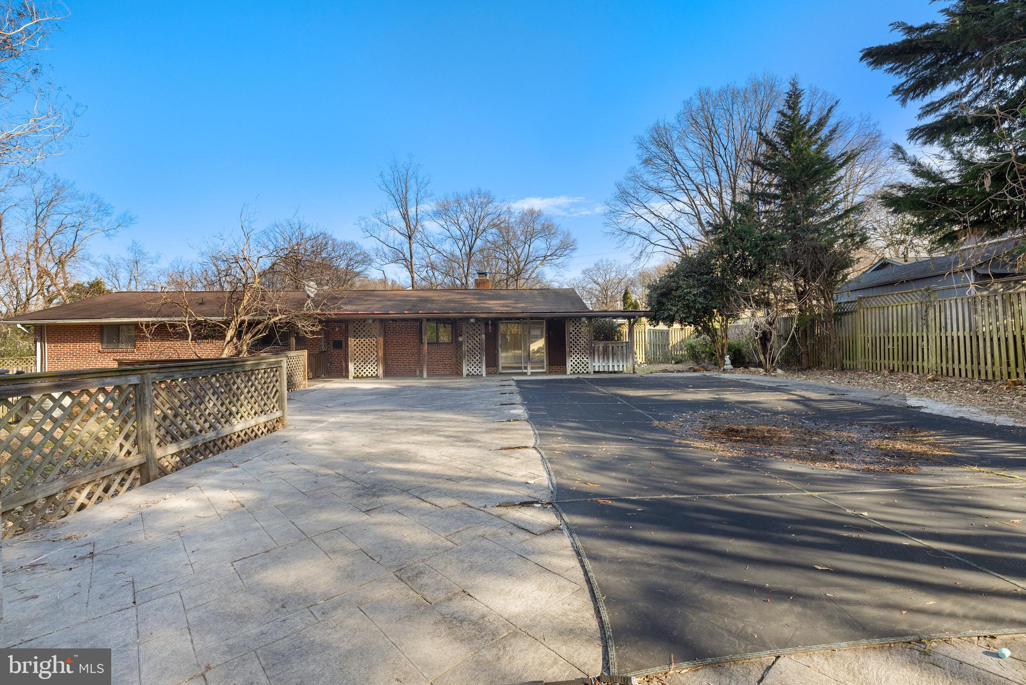 ARUNDEL VIEW - Residential