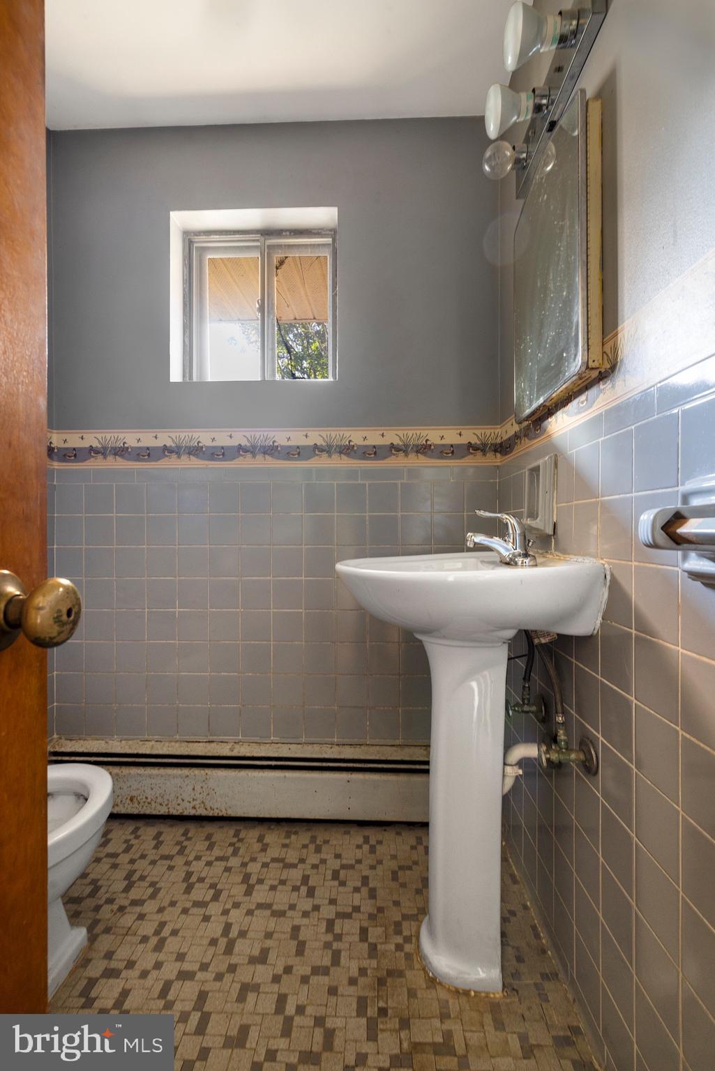 ARUNDEL VIEW - Residential