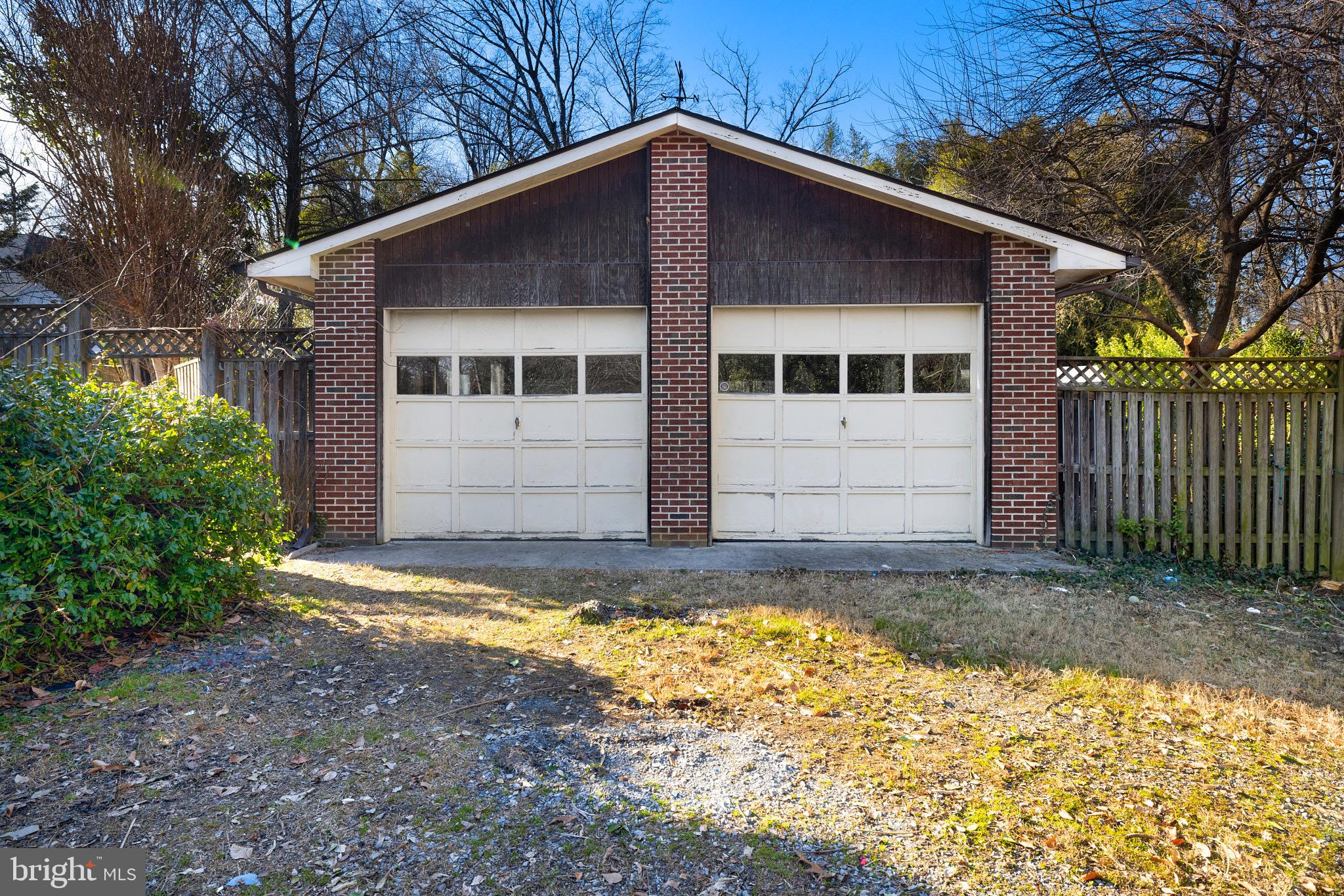 ARUNDEL VIEW - Residential