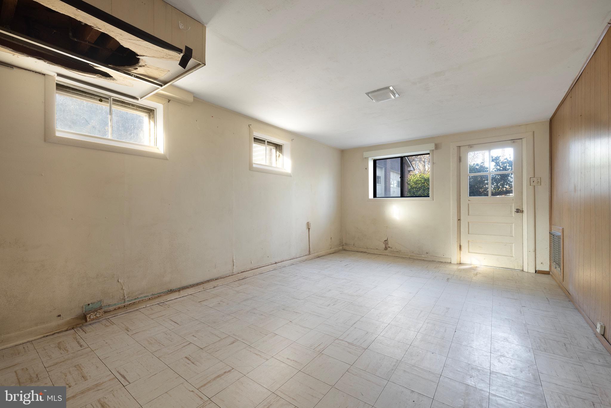 ARUNDEL VIEW - Residential