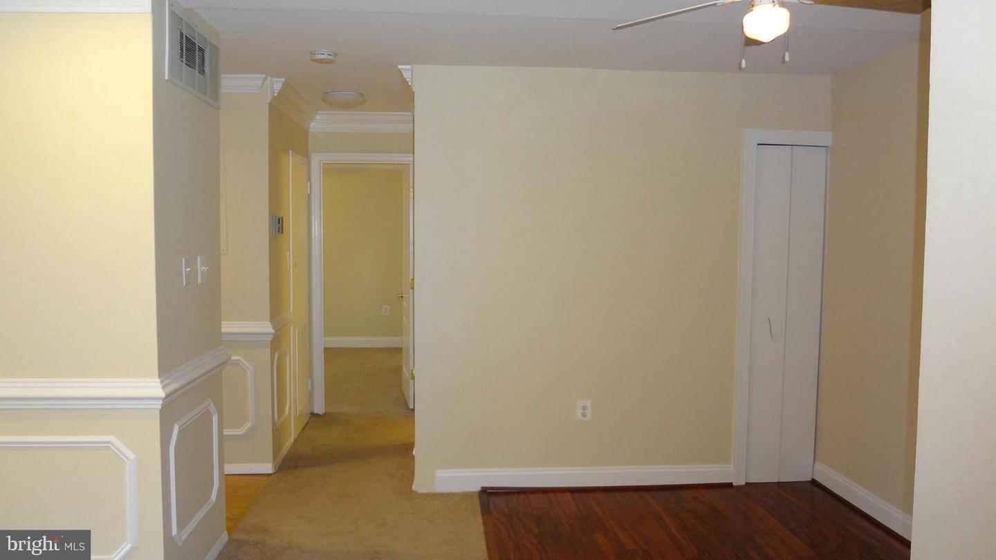 VILLA RIDGE CONDOMINIUM - Residential Lease