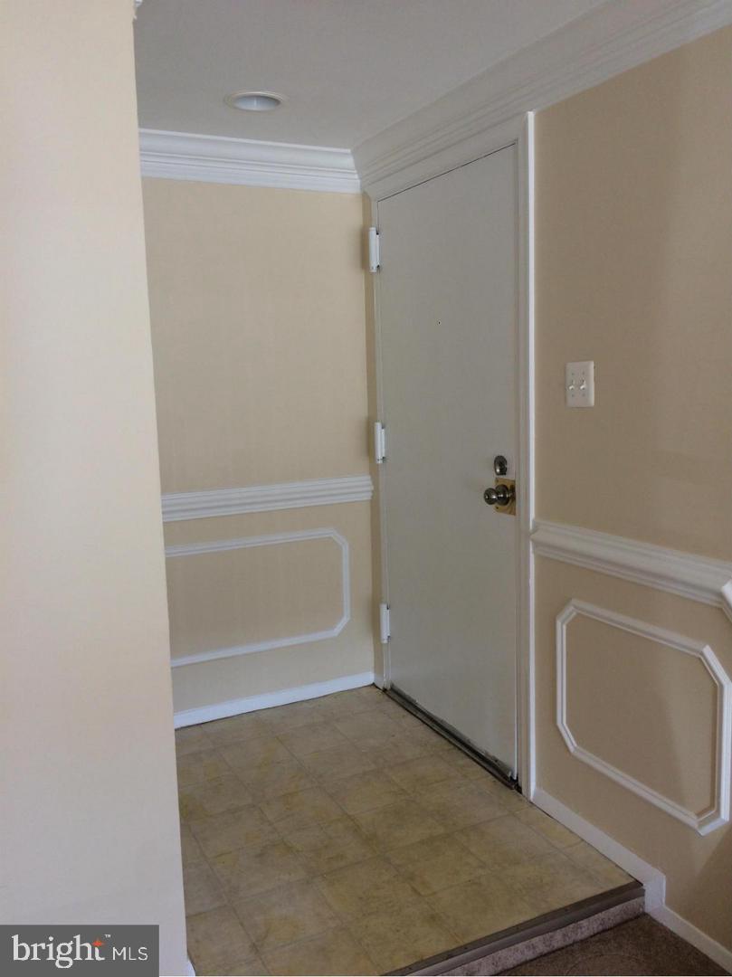 VILLA RIDGE CONDOMINIUM - Residential Lease