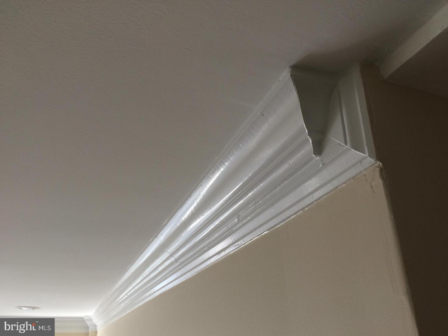 VILLA RIDGE CONDOMINIUM - Residential Lease