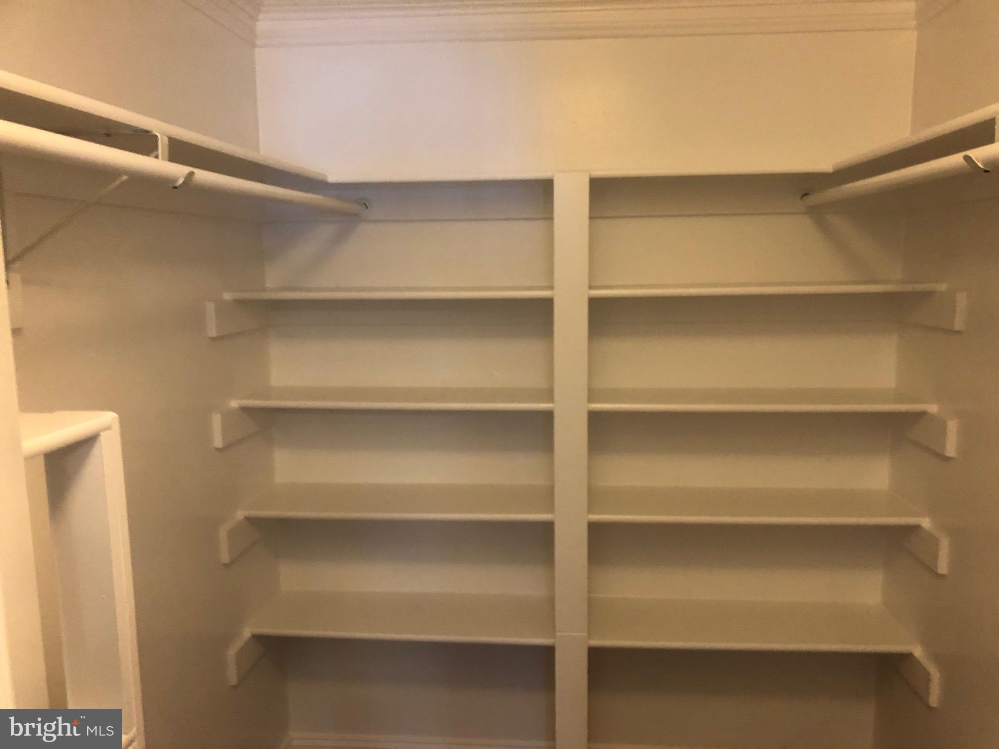 VILLA RIDGE CONDOMINIUM - Residential Lease