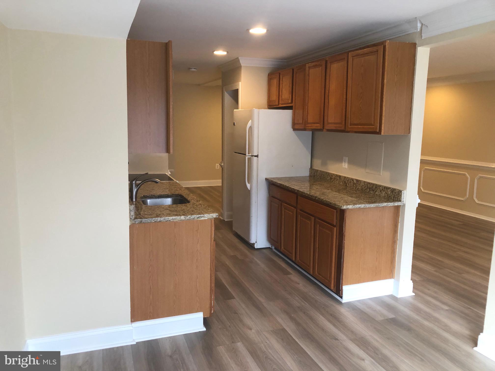 VILLA RIDGE CONDOMINIUM - Residential Lease