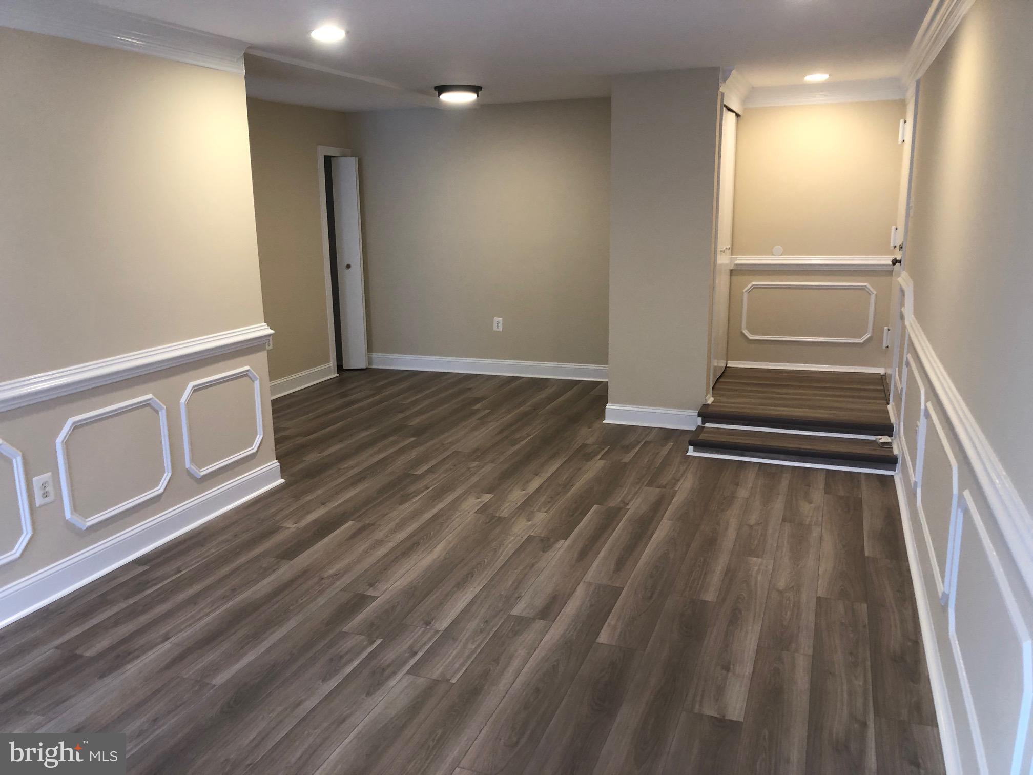 VILLA RIDGE CONDOMINIUM - Residential Lease