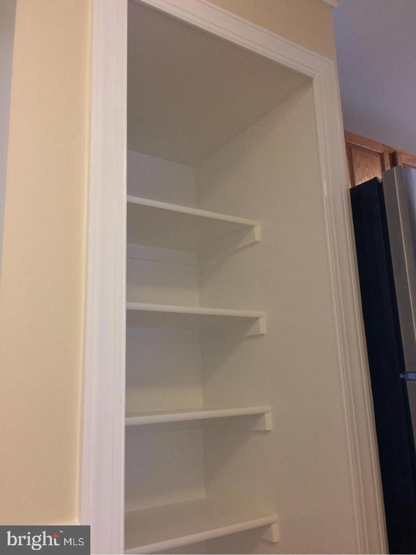 VILLA RIDGE CONDOMINIUM - Residential Lease