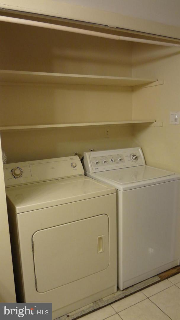 VILLA RIDGE CONDOMINIUM - Residential Lease