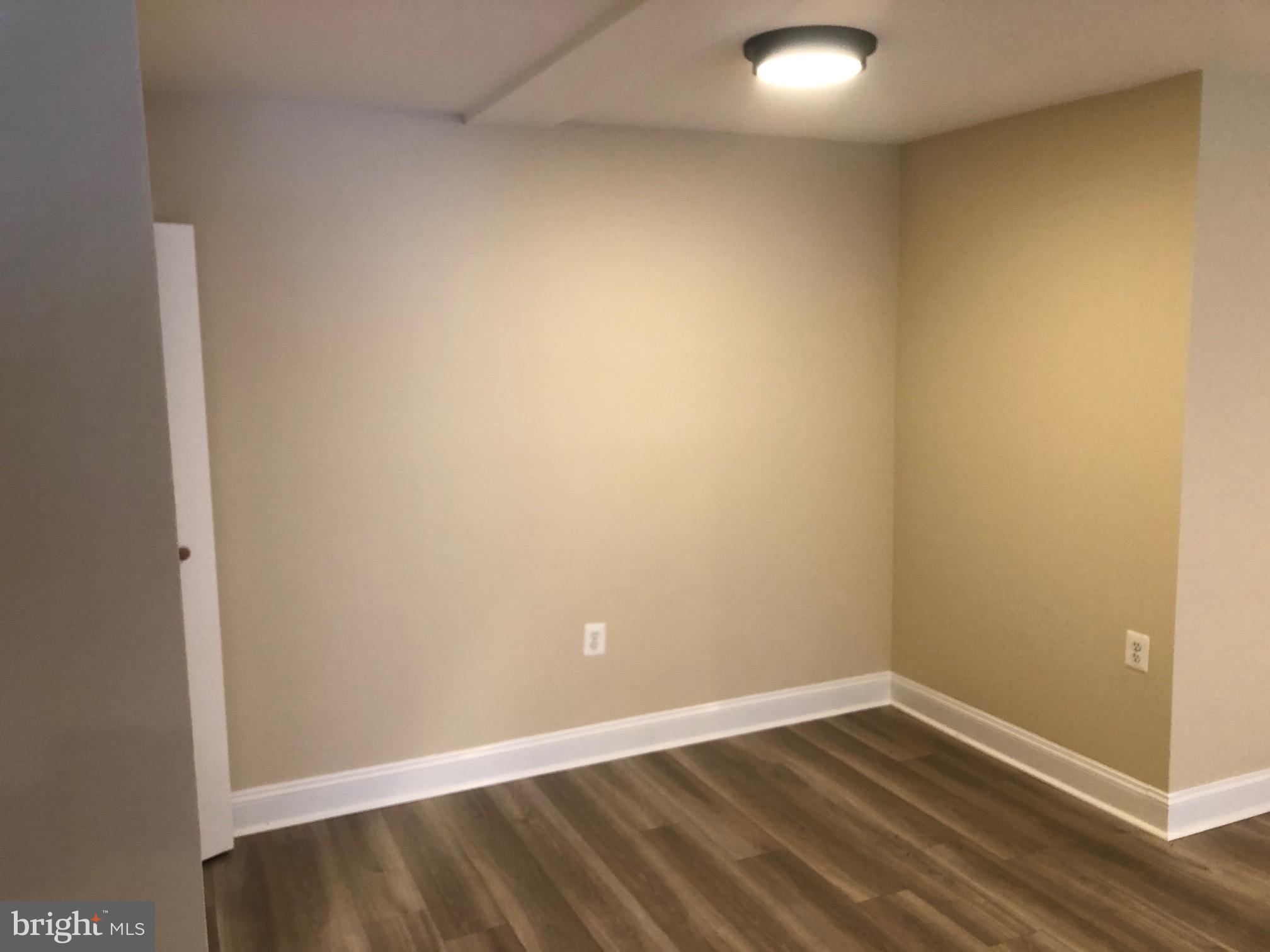 VILLA RIDGE CONDOMINIUM - Residential Lease