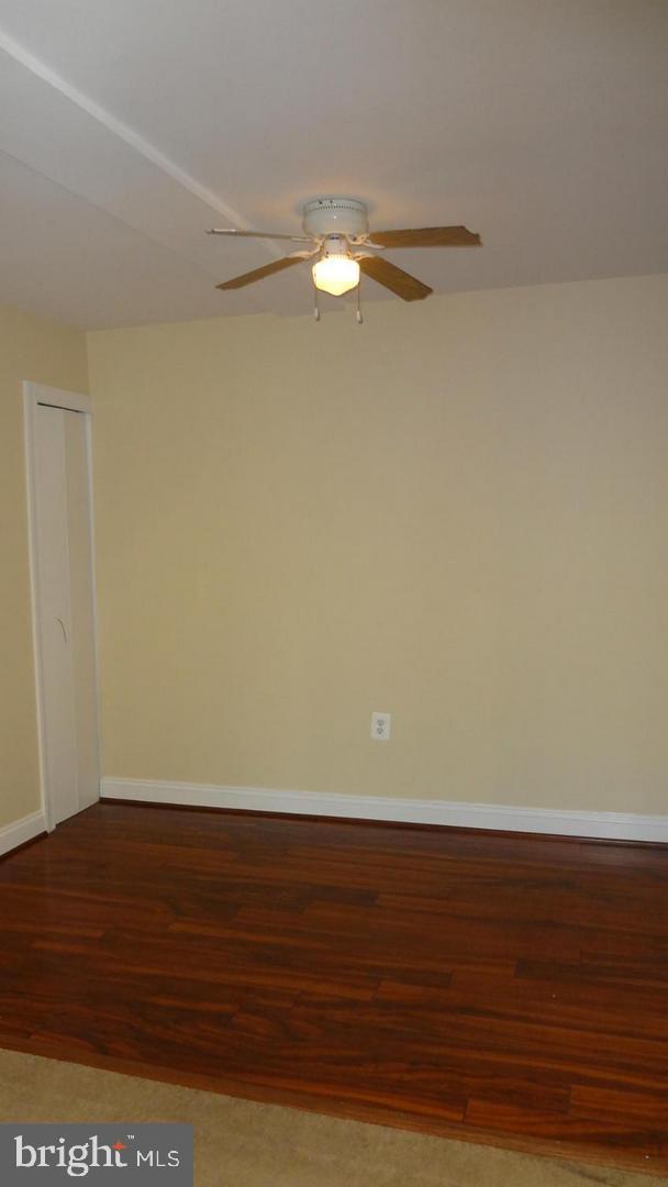 VILLA RIDGE CONDOMINIUM - Residential Lease