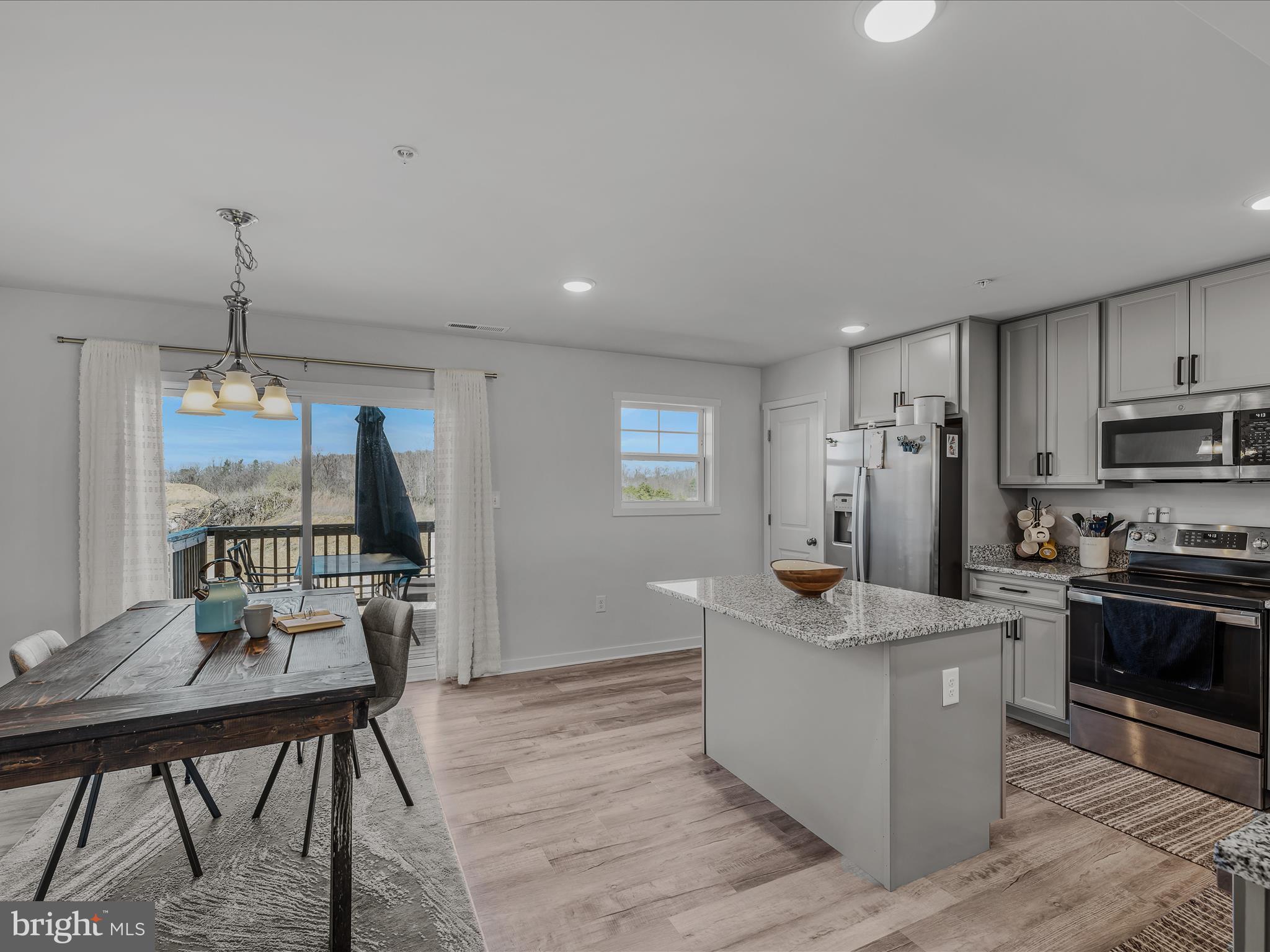 HERITAGE HILLS - Residential