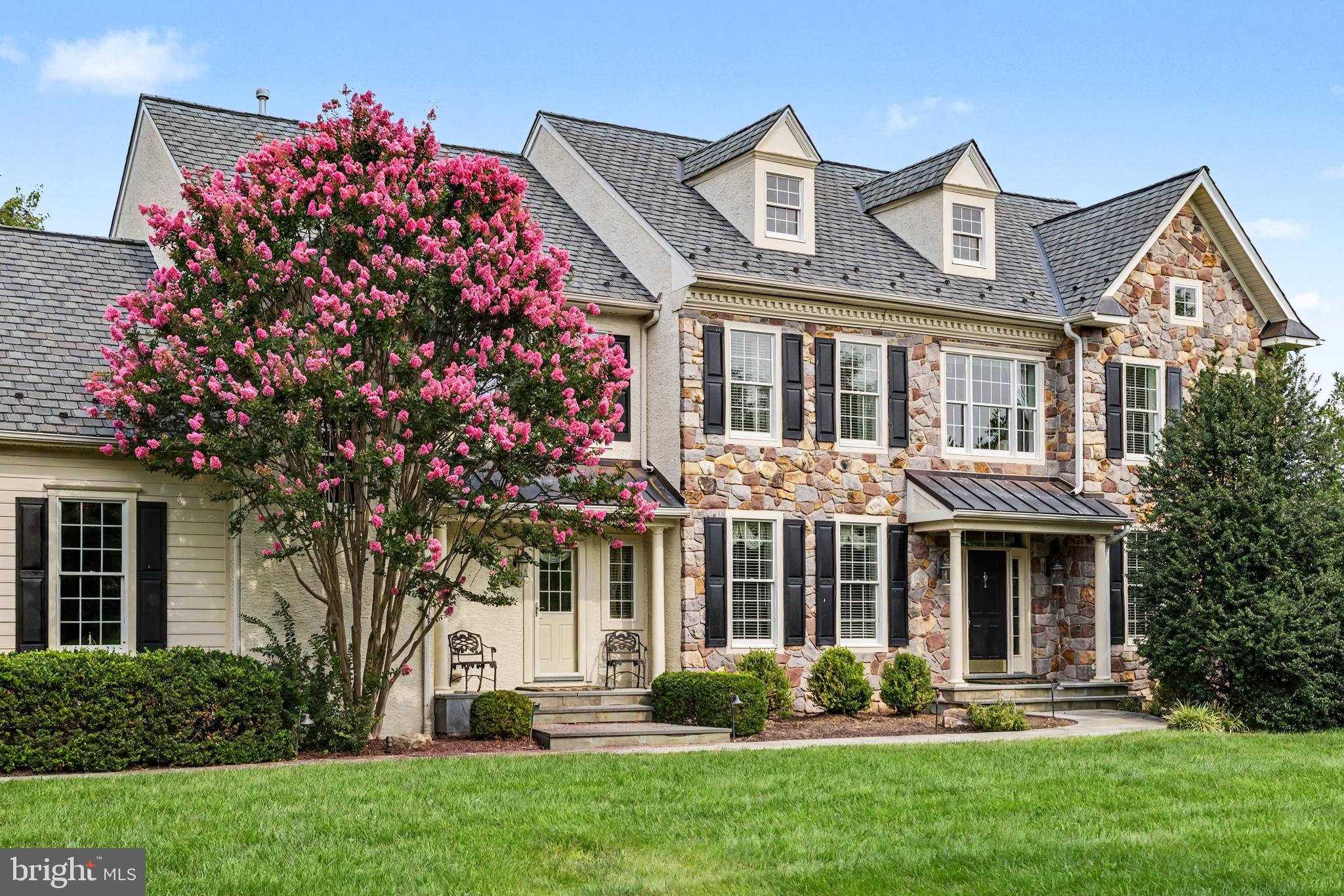 125 MUIRFIELD LANE