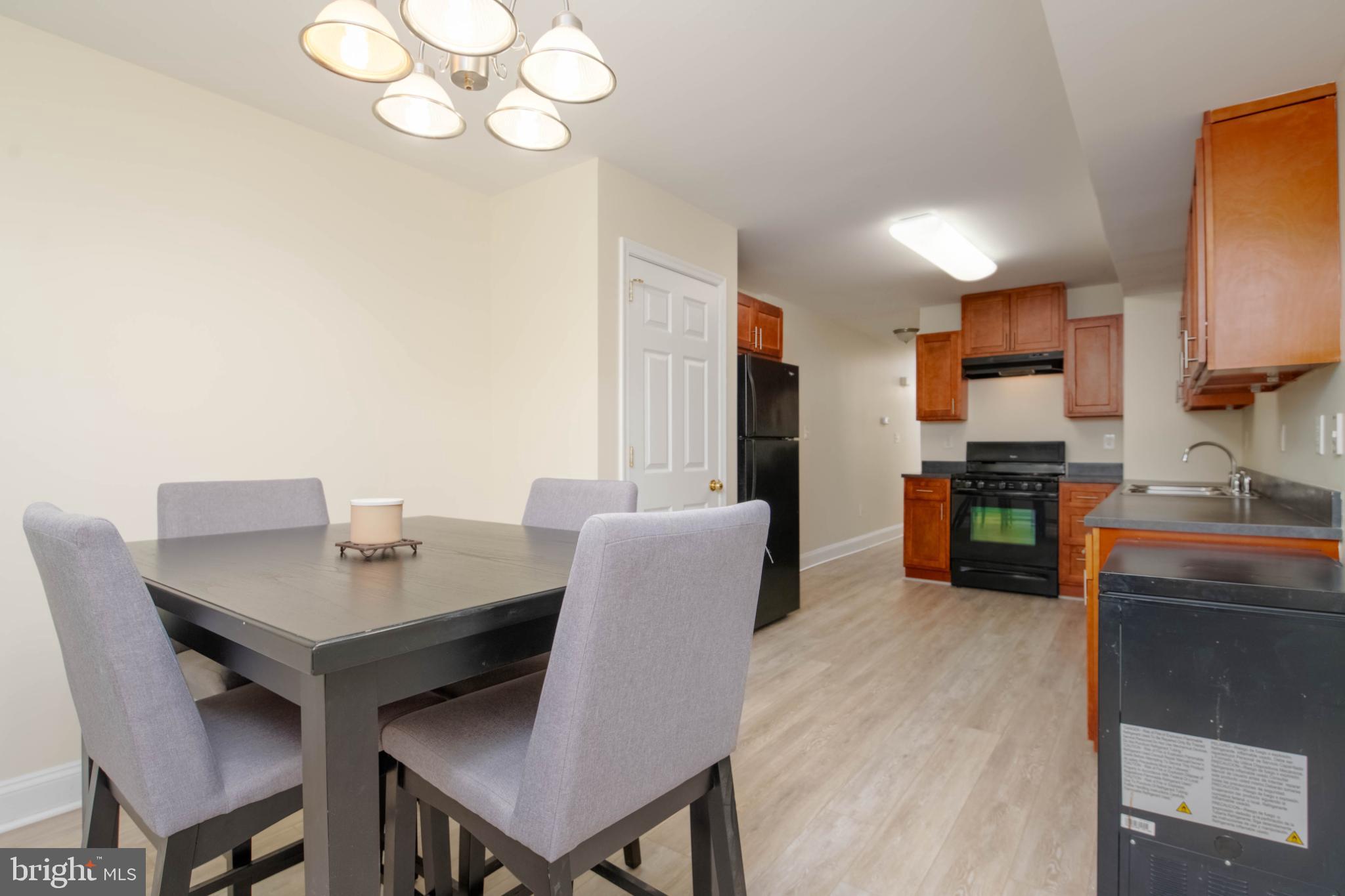 WASHINGTON VILLAGE - Residential