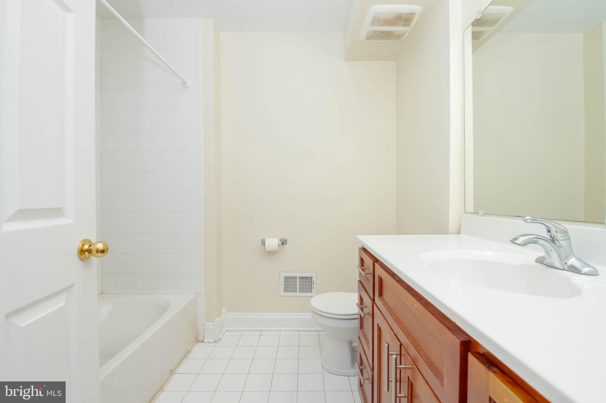 WASHINGTON VILLAGE - Residential